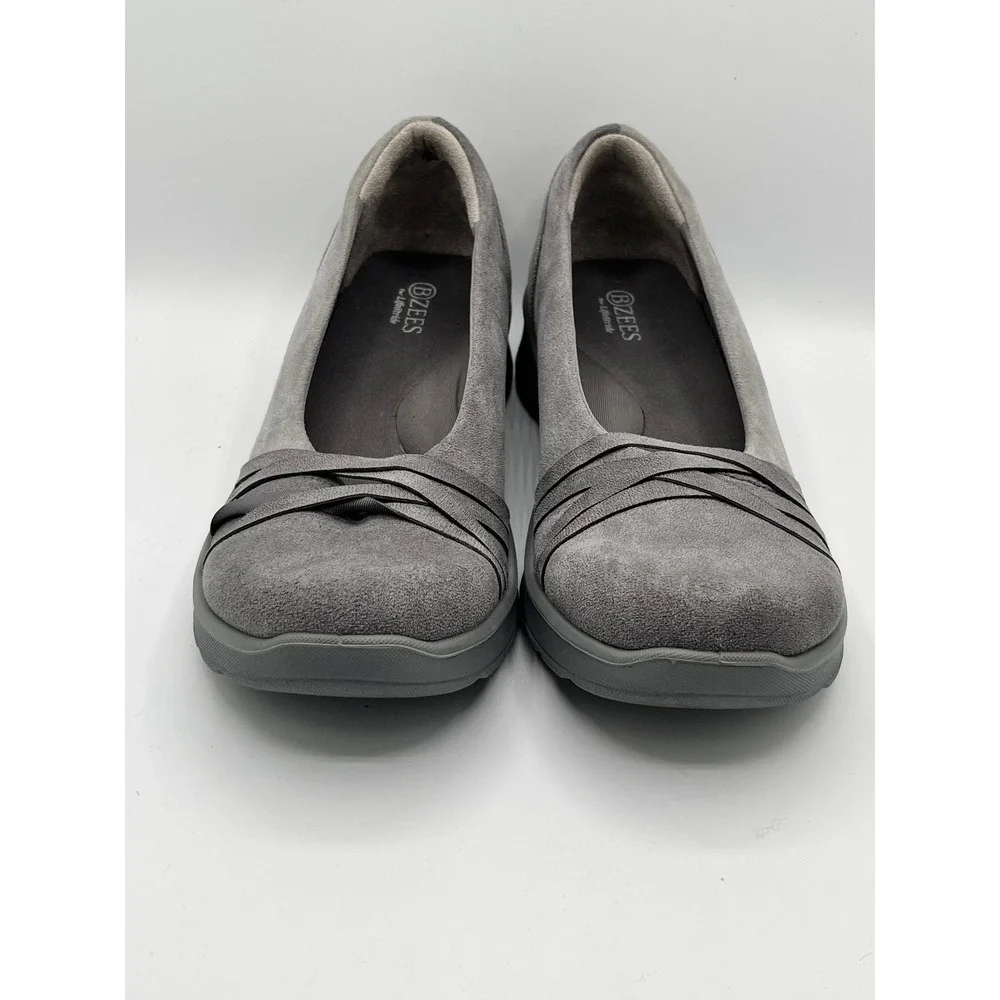 Bzees by LifeStride Womens Grey Faux Suede Crisscross Slip On Loafers Size 9W